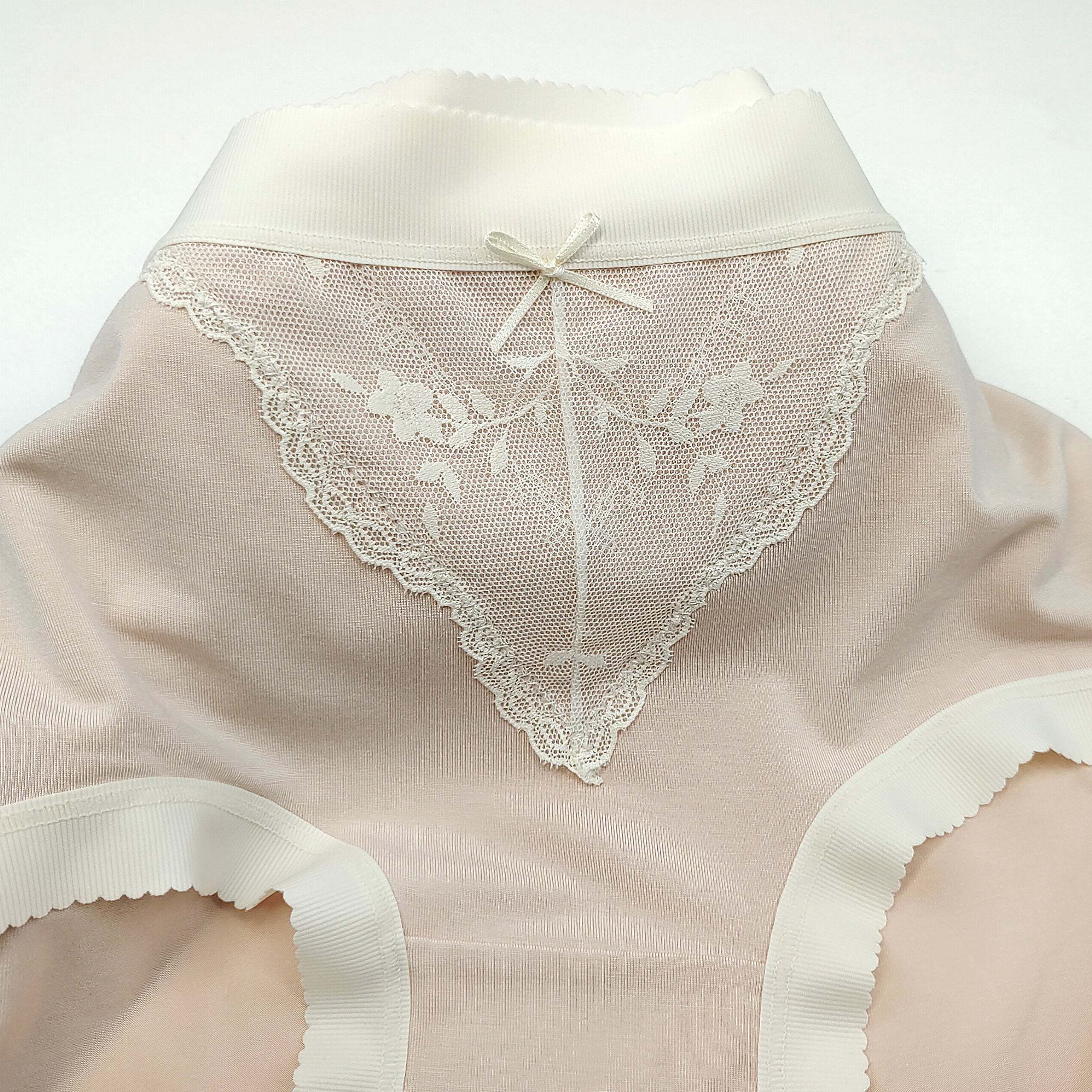 Women's Flower Embroidery Briefs with Bow Soft Cotton Underwear